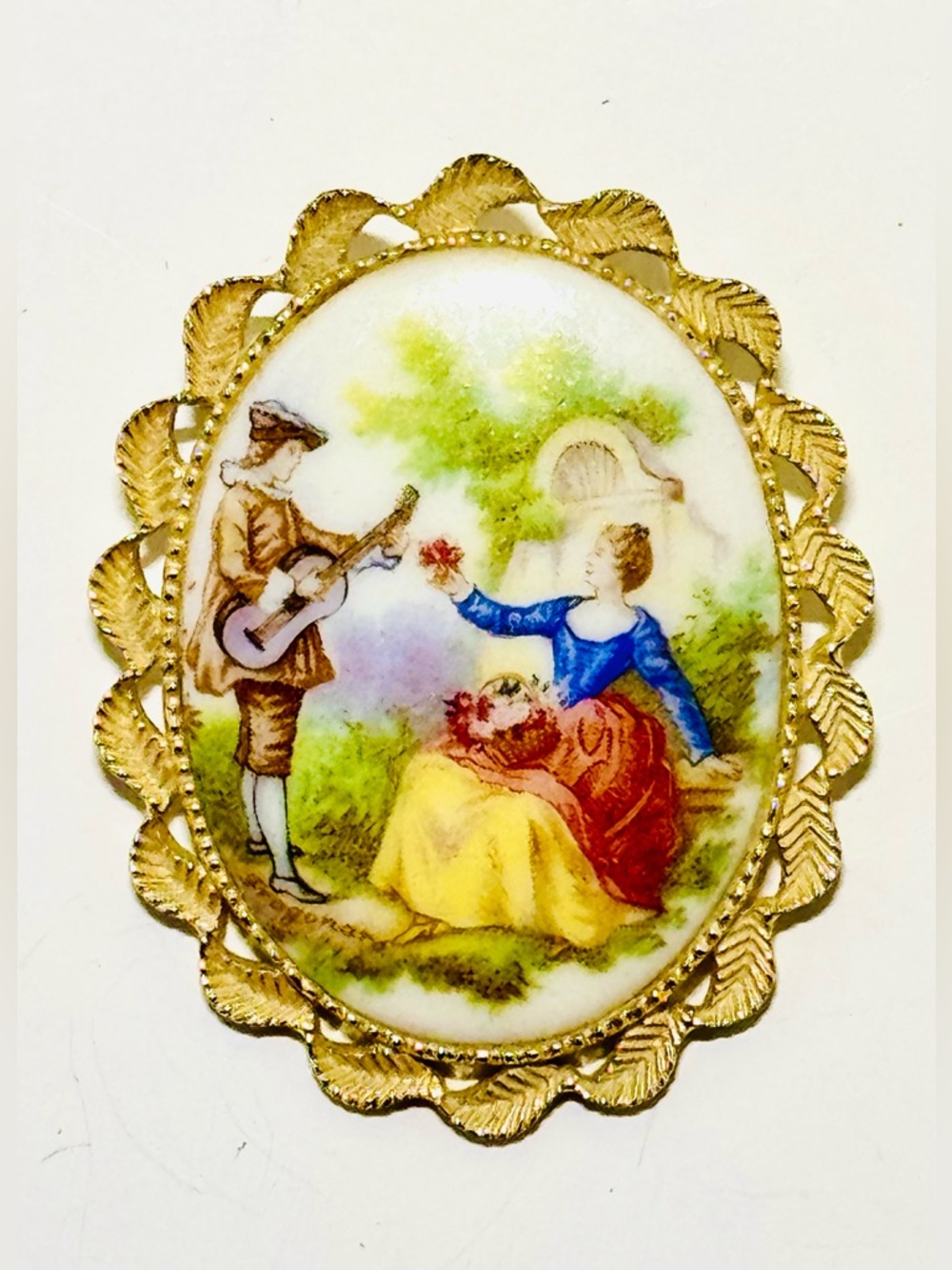 Vintage Signed Fragonard Gold Tone Courting Couple Porcelain Hand Painted Brooch